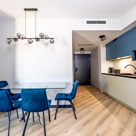 Aboutartapartments - Krzywoustego Apartman Wrocław