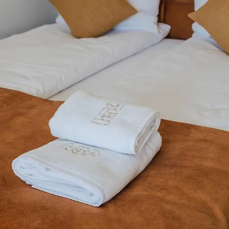 Aboutartapartments - Krzywoustego アパート